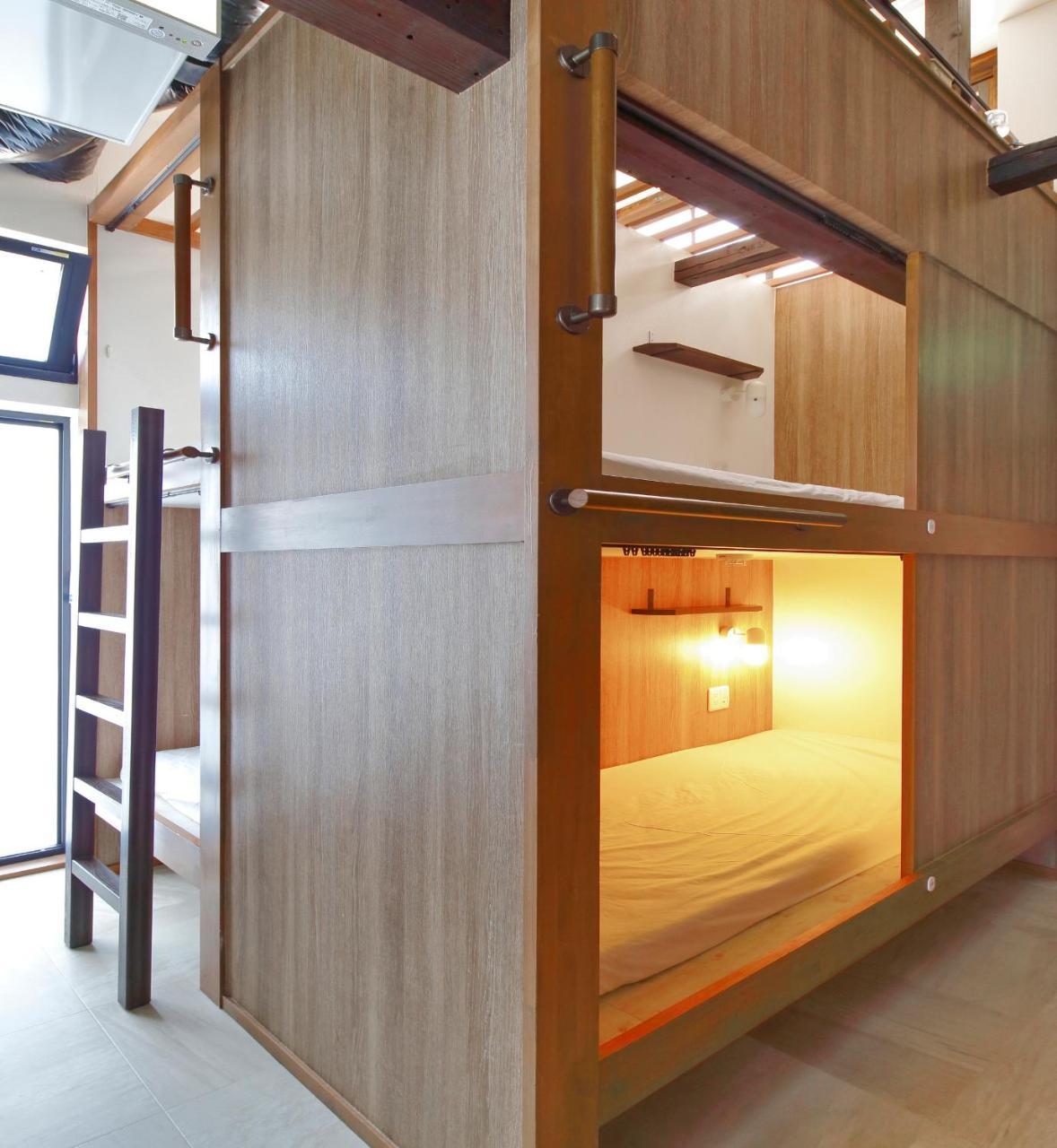 Bunk Bed in Mixed Dormitory Room